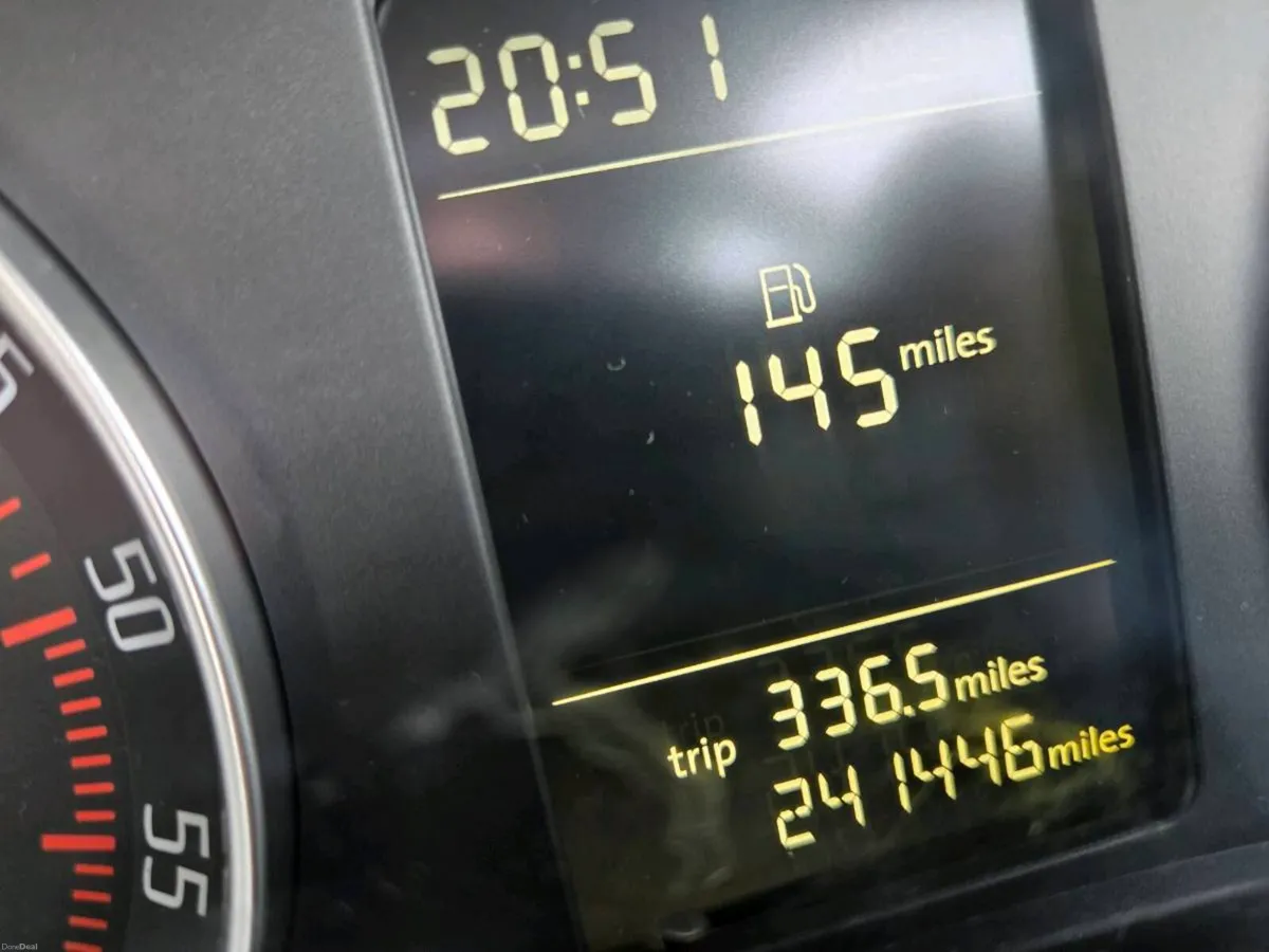1.6 skoda octavia 8 months nct - Image 6