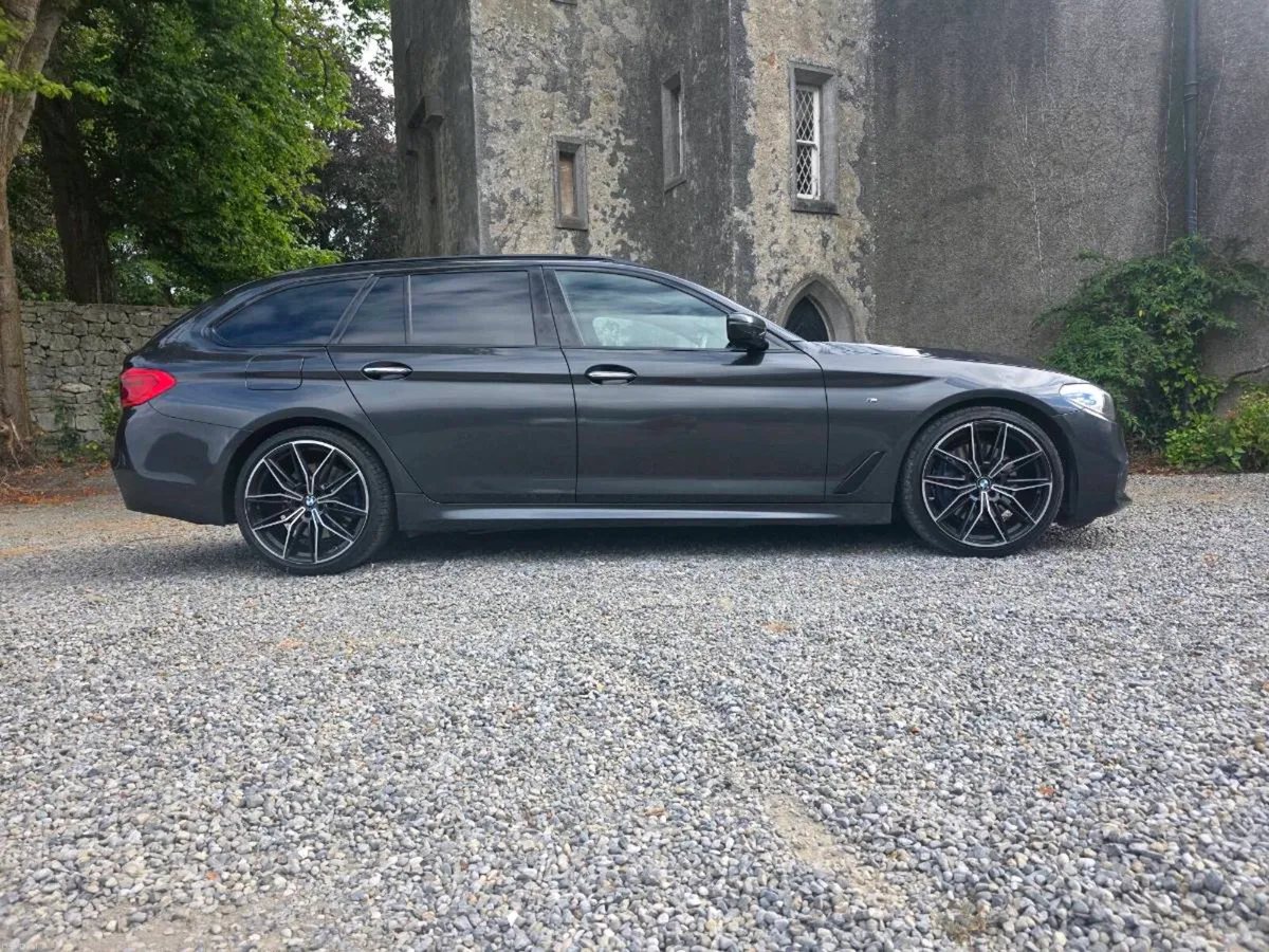 2018 BMW 530D M-SPORT TOURING G31 ESTATE - Image 2