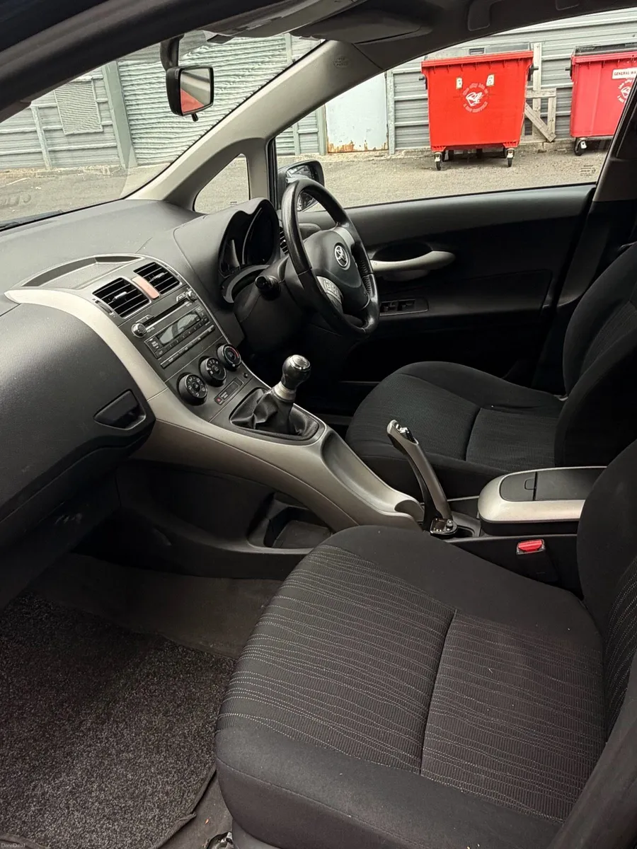 Toyota Auris - Image 5