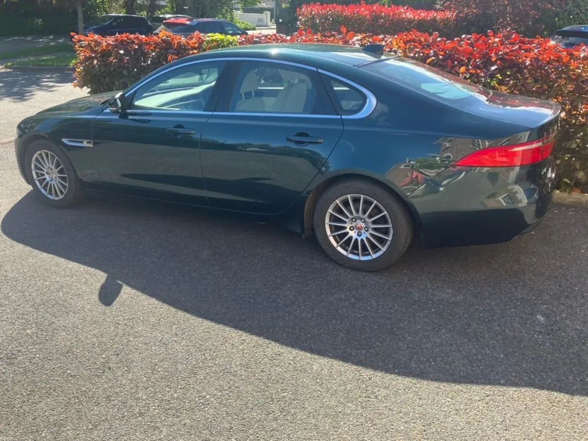 Jaguar XF 2016 - Image 4