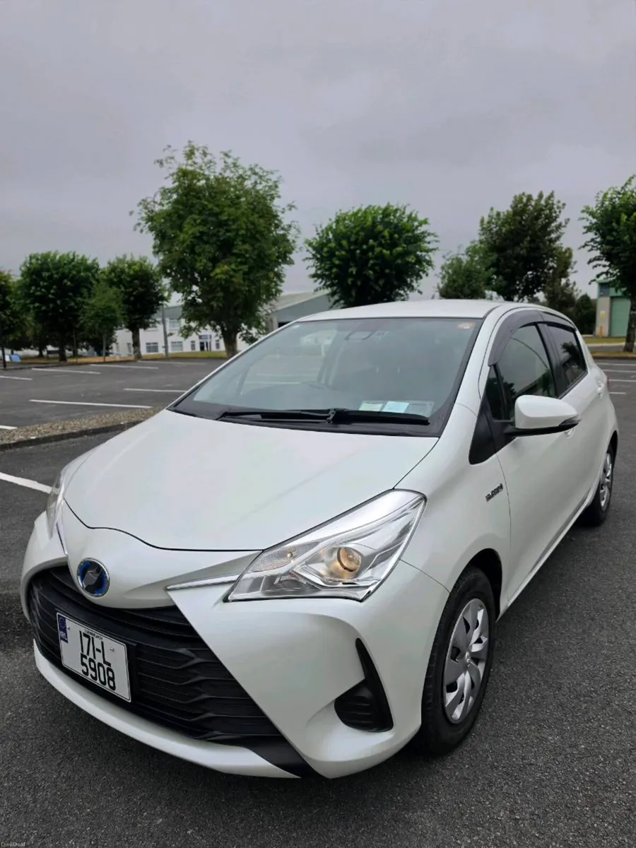 Toyota VITZ 1.5 HYBRID AUTO PUSH START - Image 1