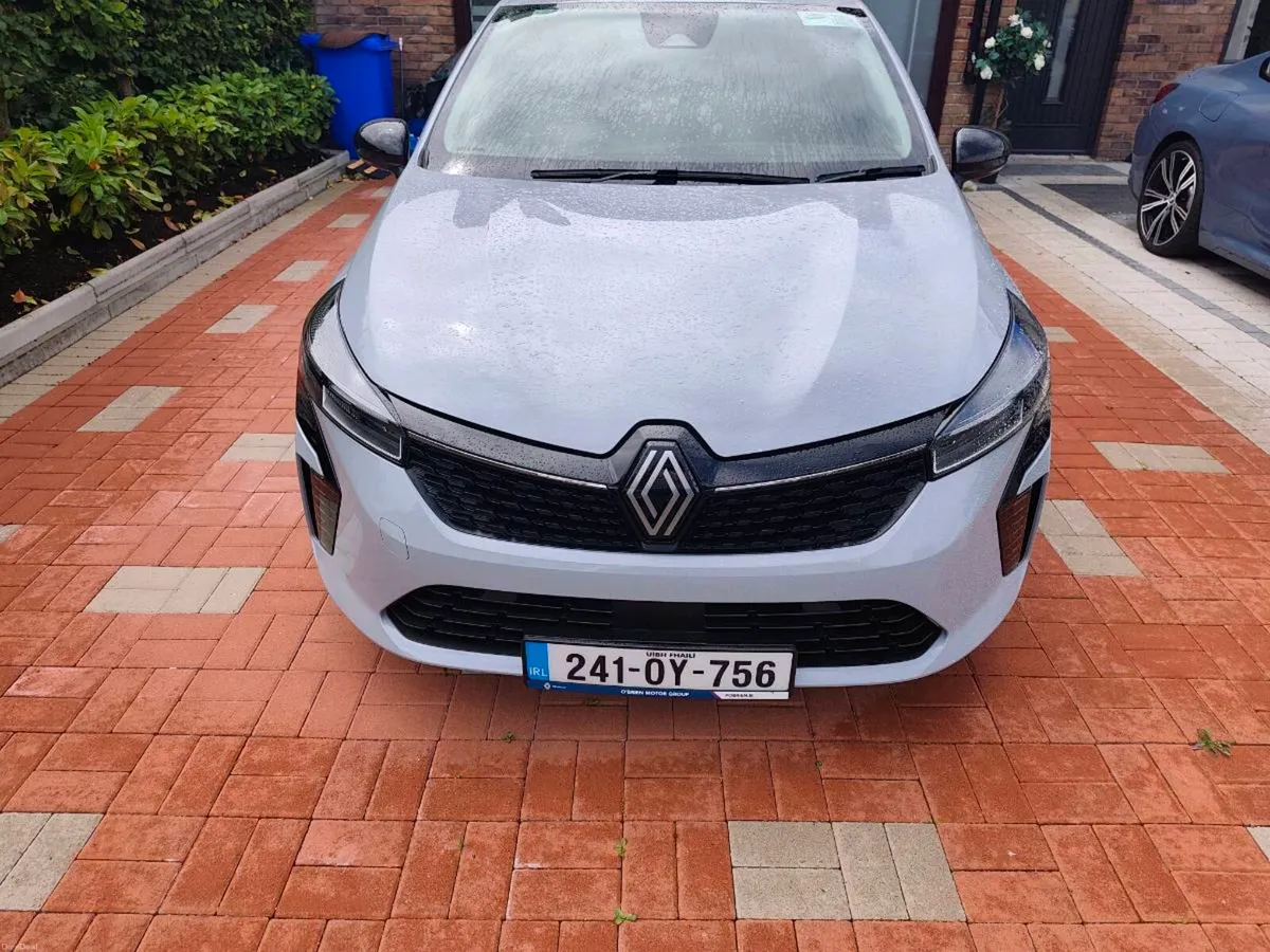 RENAULT CLIO EVOLUTION TCE 90 E6E 5DR - Image 1