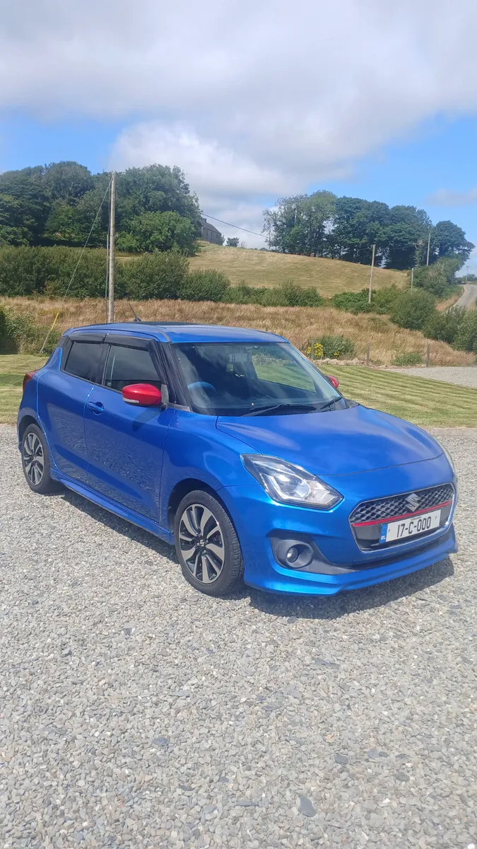 2017 Swift 1.2 manual. - Image 2