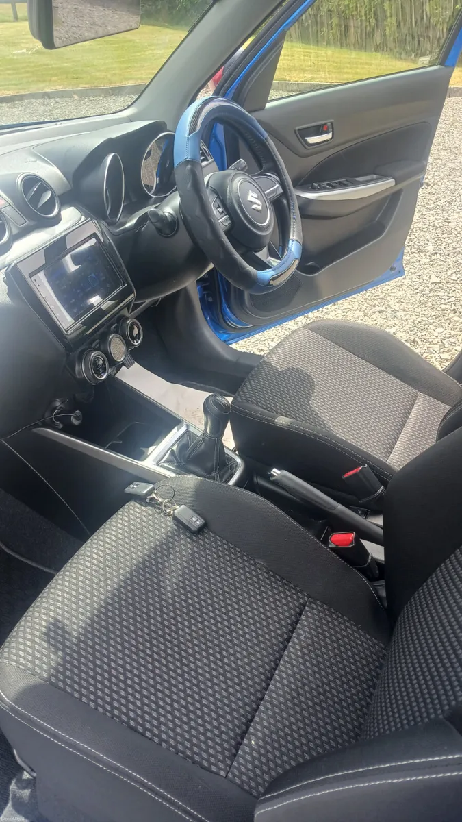 2017 Swift 1.2 manual. - Image 6