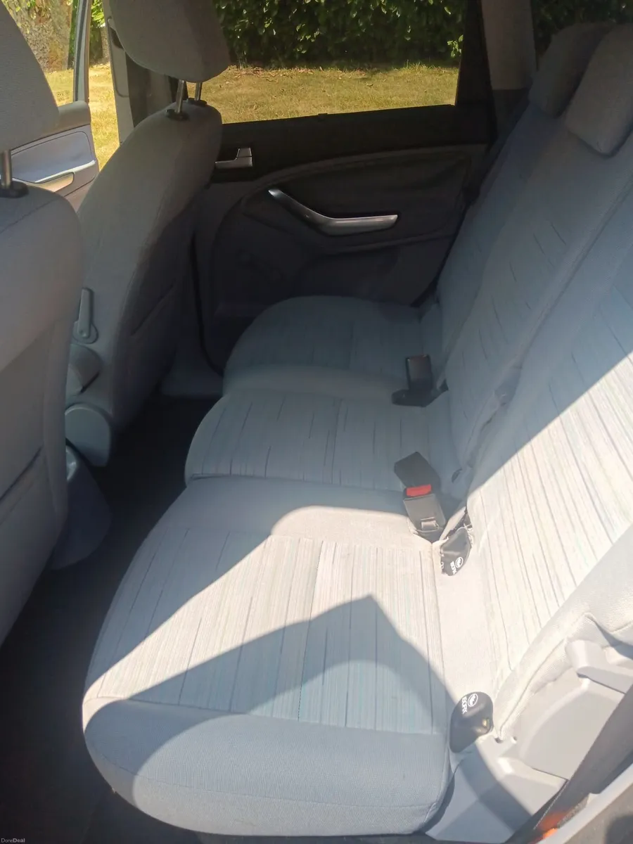 Ford C-Max 2010 - Image 3