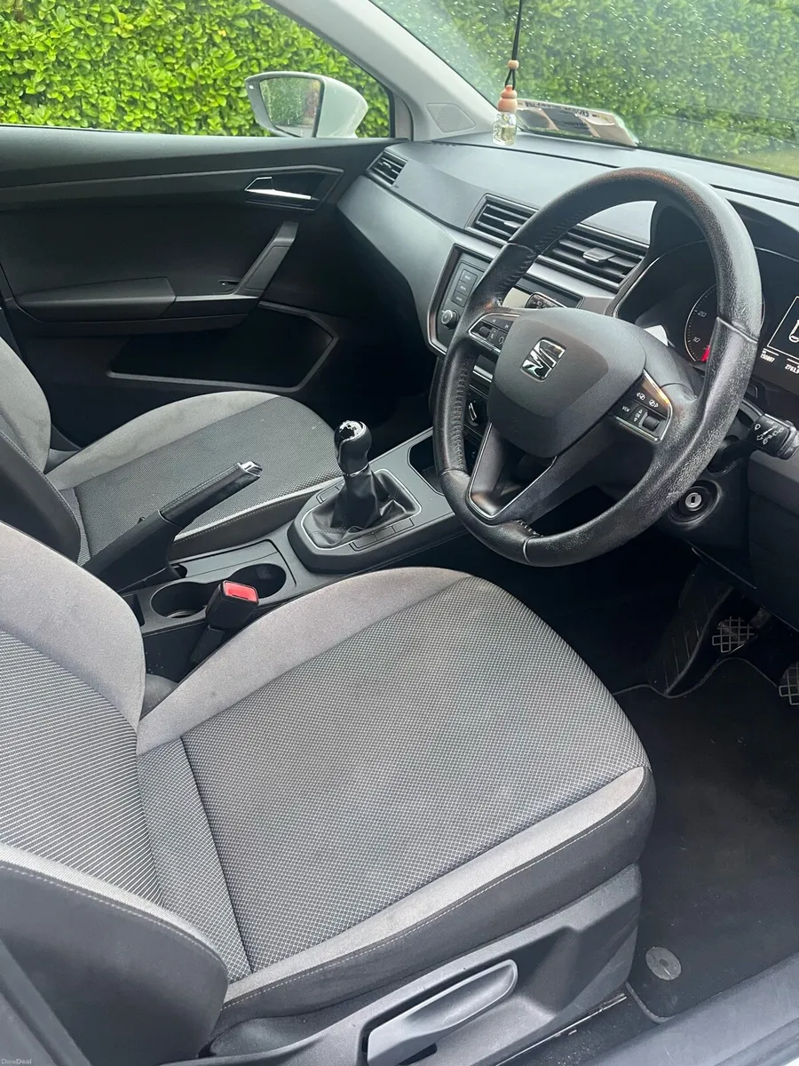 White Seat Ibiza - Image 4