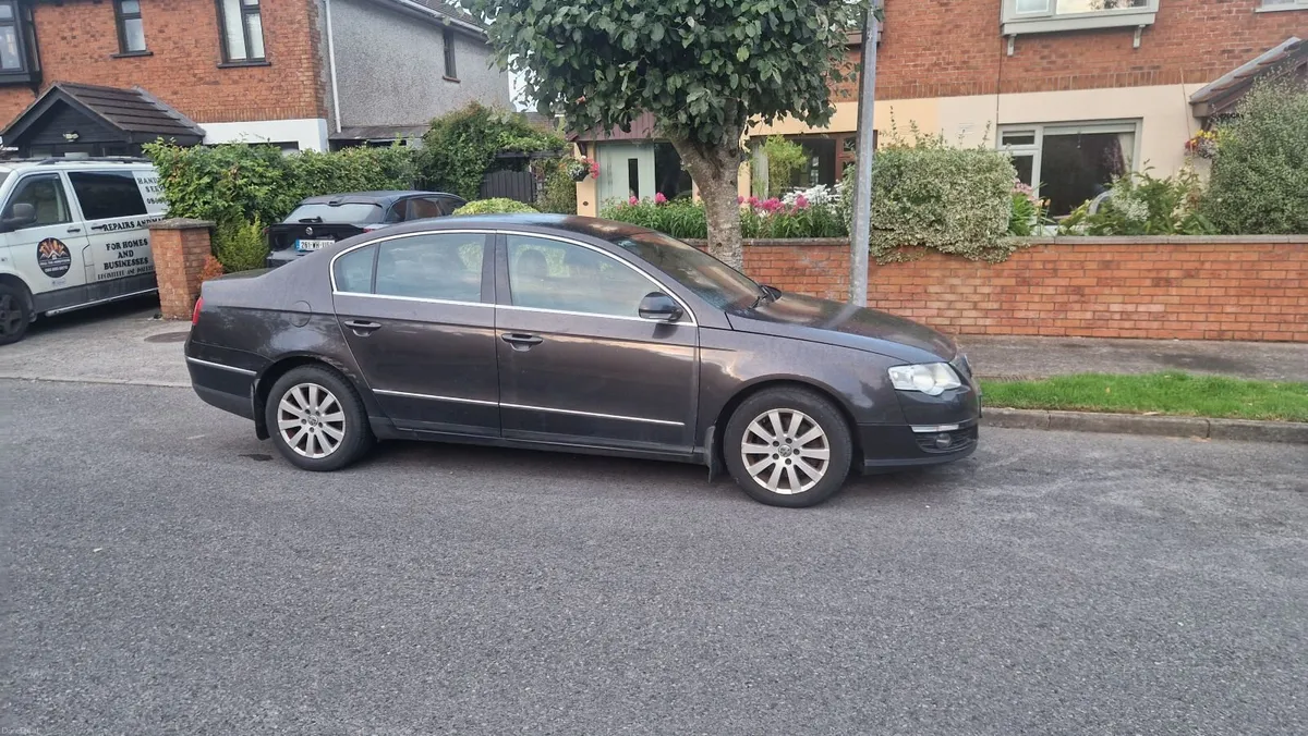 Volkswagen Passat 2008 - Image 1