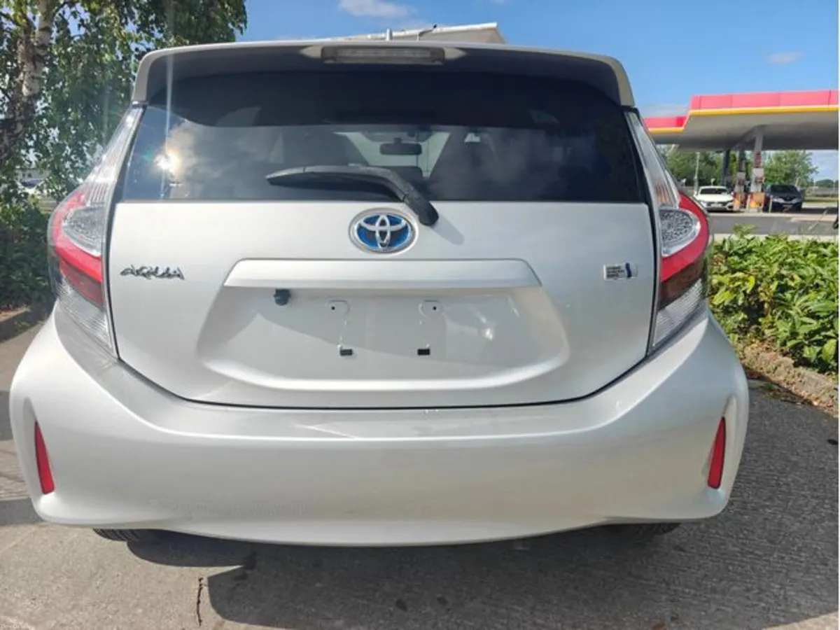 Toyota Aqua 1 YEAR NATIONAL WARRANTY - Image 6