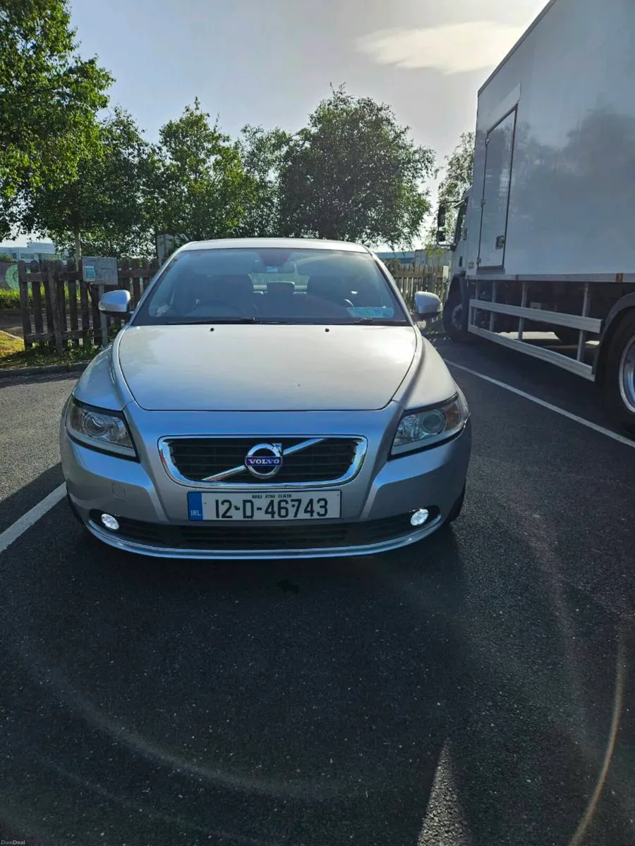 Volvo S40 2012 TAX & NCT - Image 1