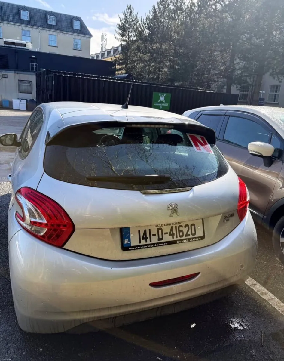 Car - Image 4
