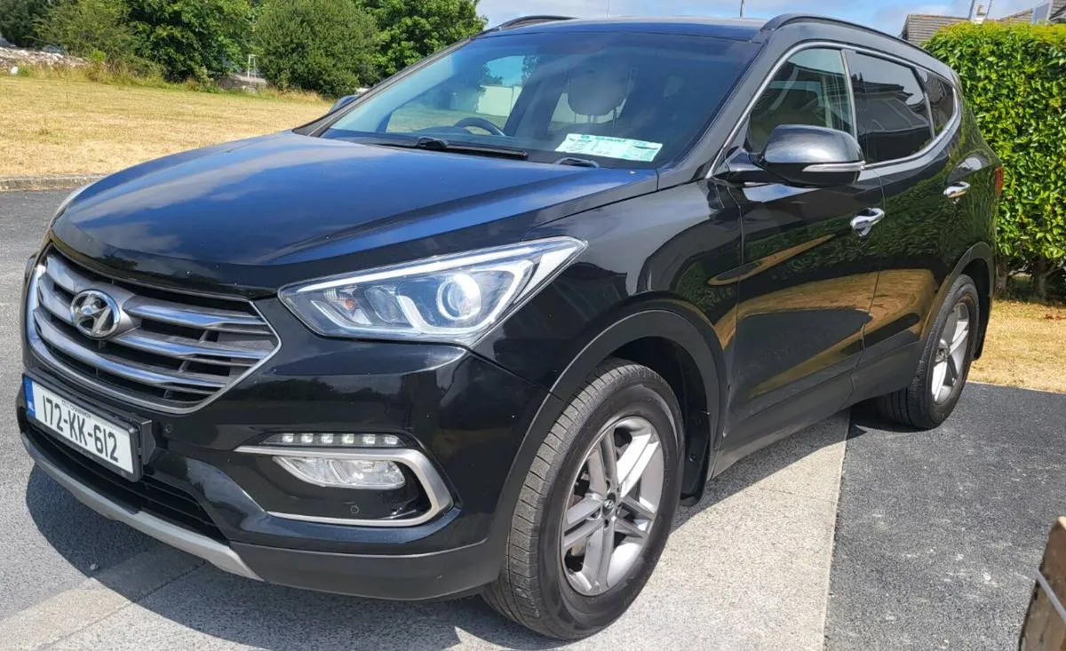 Hyundai Santa fe 4WD Executive 7 Seat - Image 1