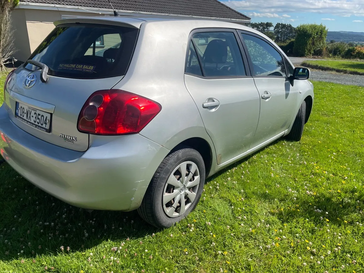 Toyota Auris 2008 - Image 1
