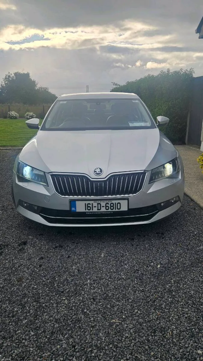 2016 Skoda Superb - Image 5