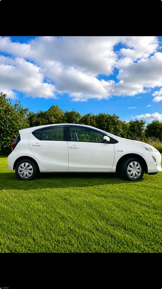 Toyota Aqua - Image 5