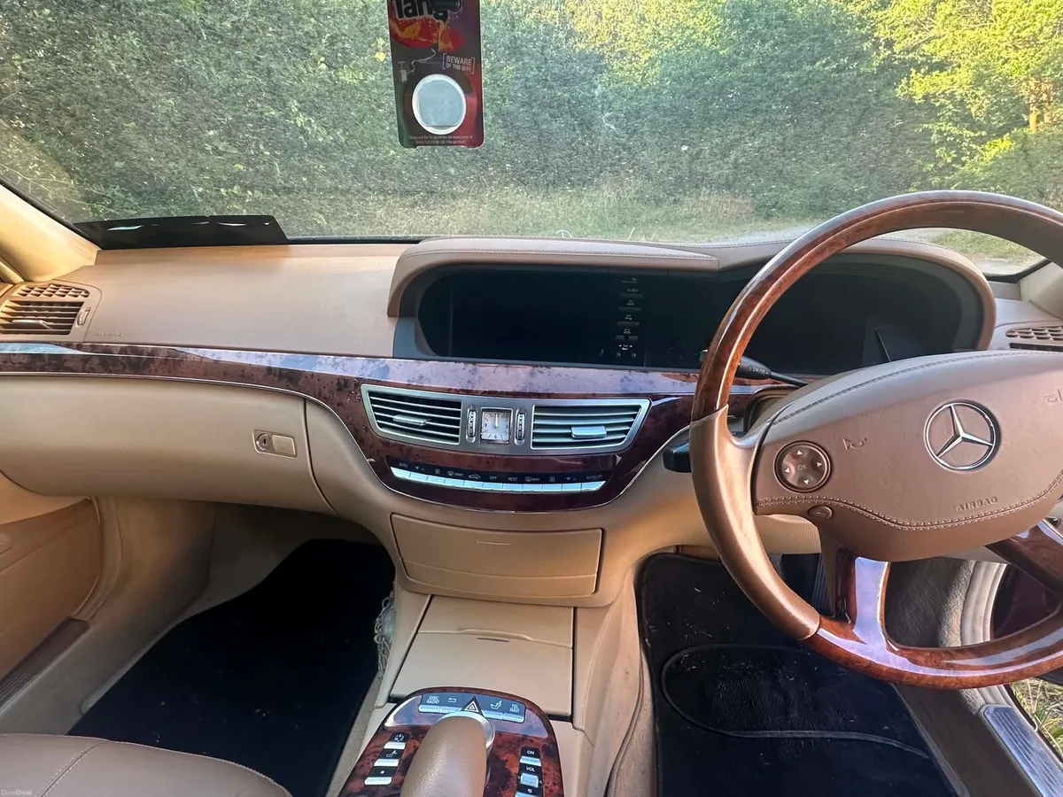 Mercedes w221 s320 - Image 6
