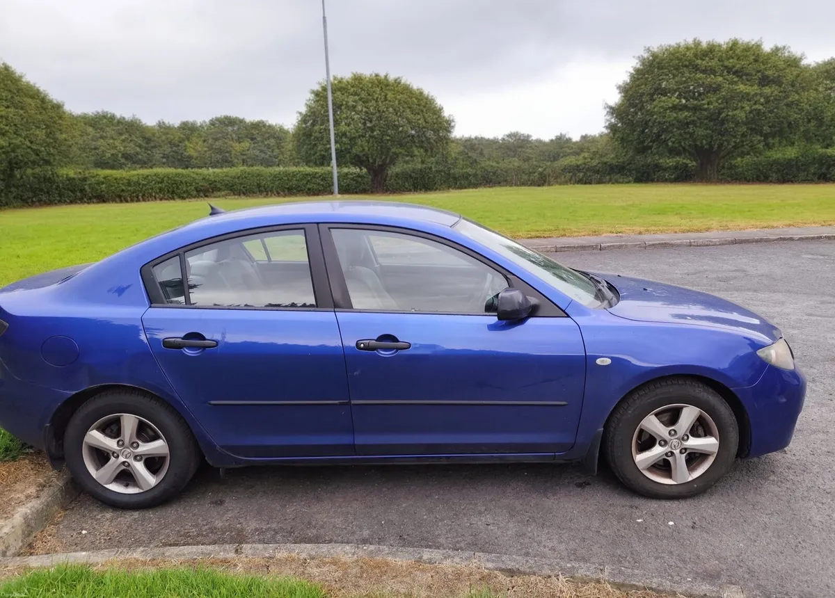 Mazda 3 - Image 2