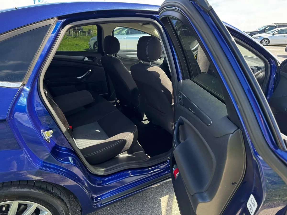 Ford Mondeo - Image 4
