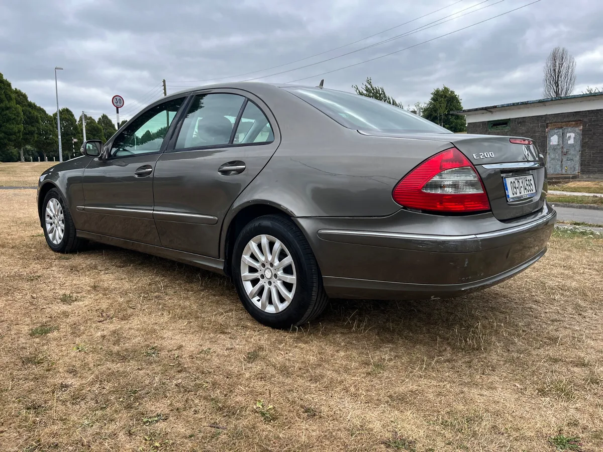 2009 MERCEDES E200 1.8 PETROL NO RESERVE AUCTION - Image 5