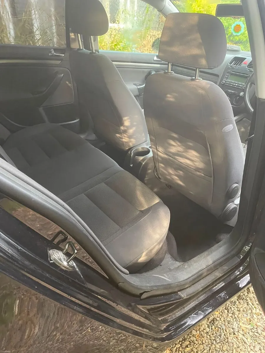 Volkswagen Golf 2004 - Image 4