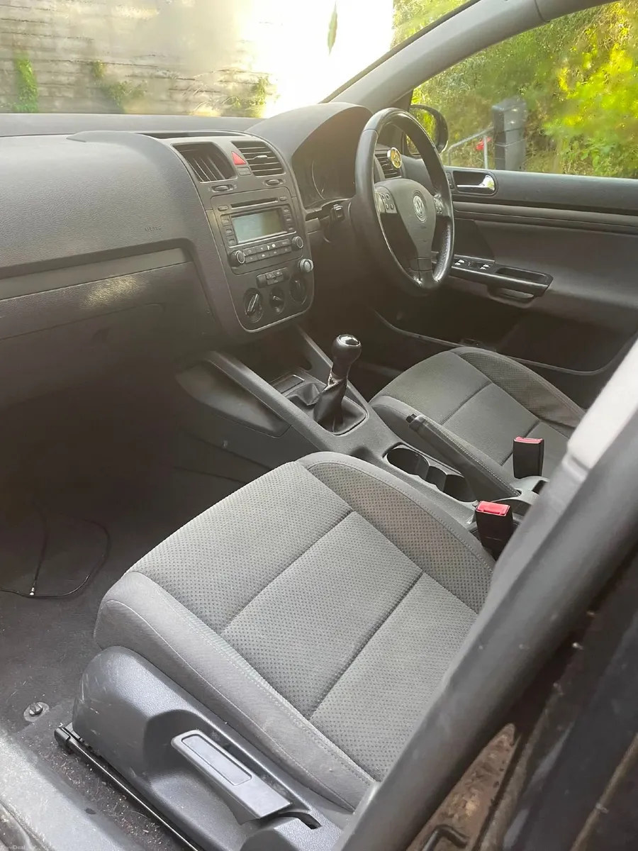 Volkswagen Golf 2004 - Image 5