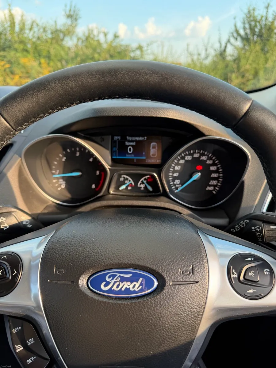 Ford Kuga - Image 6