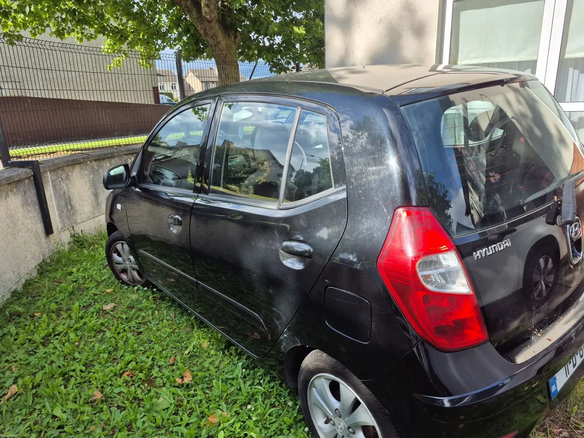 Hyundai i10 2011 - Image 2