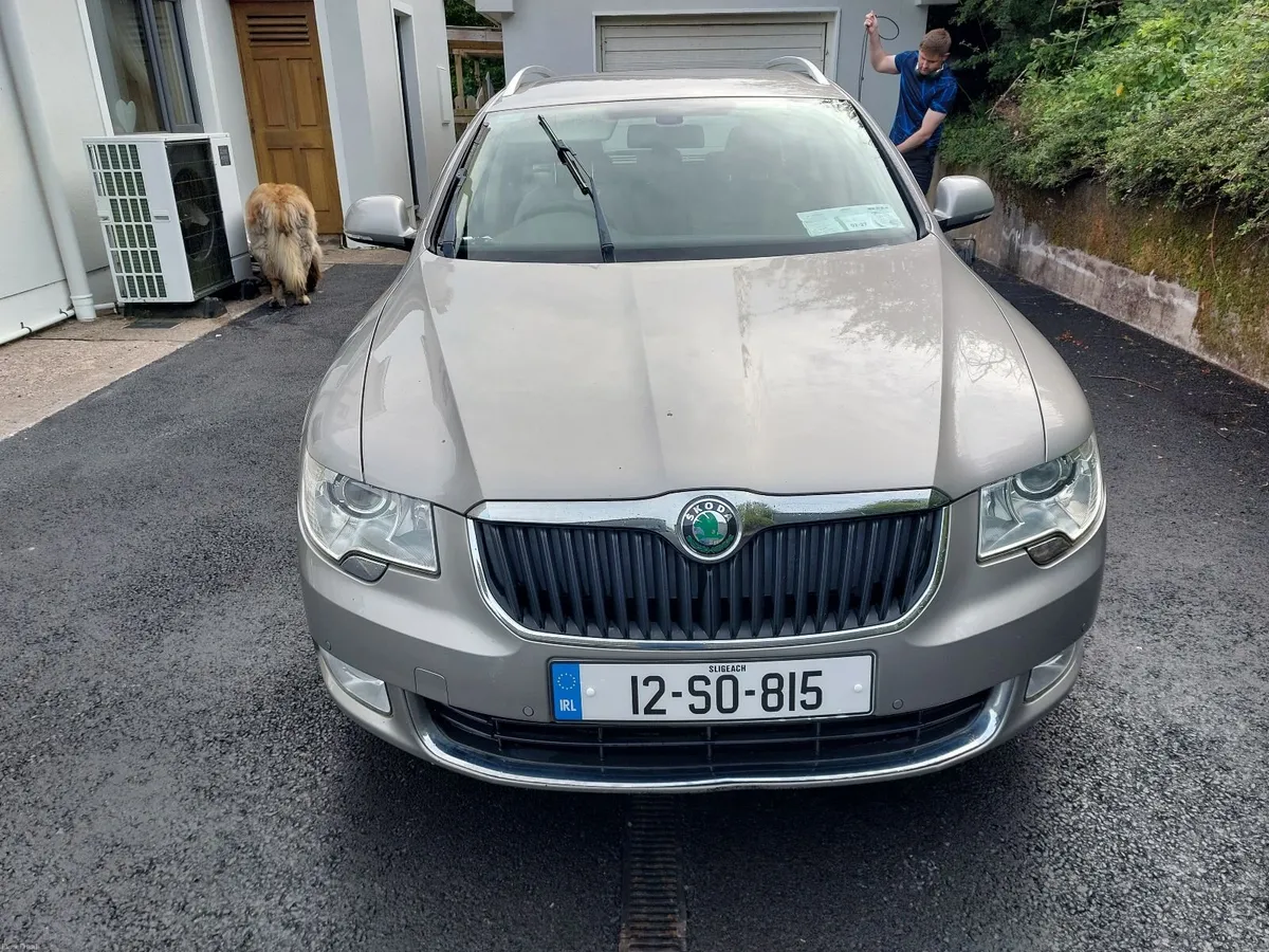 Skoda Superb 2012 - Image 1