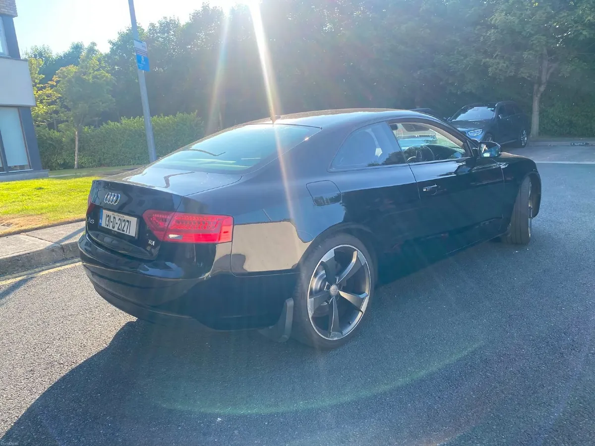 Audi A5 2013 S-Line - Image 2