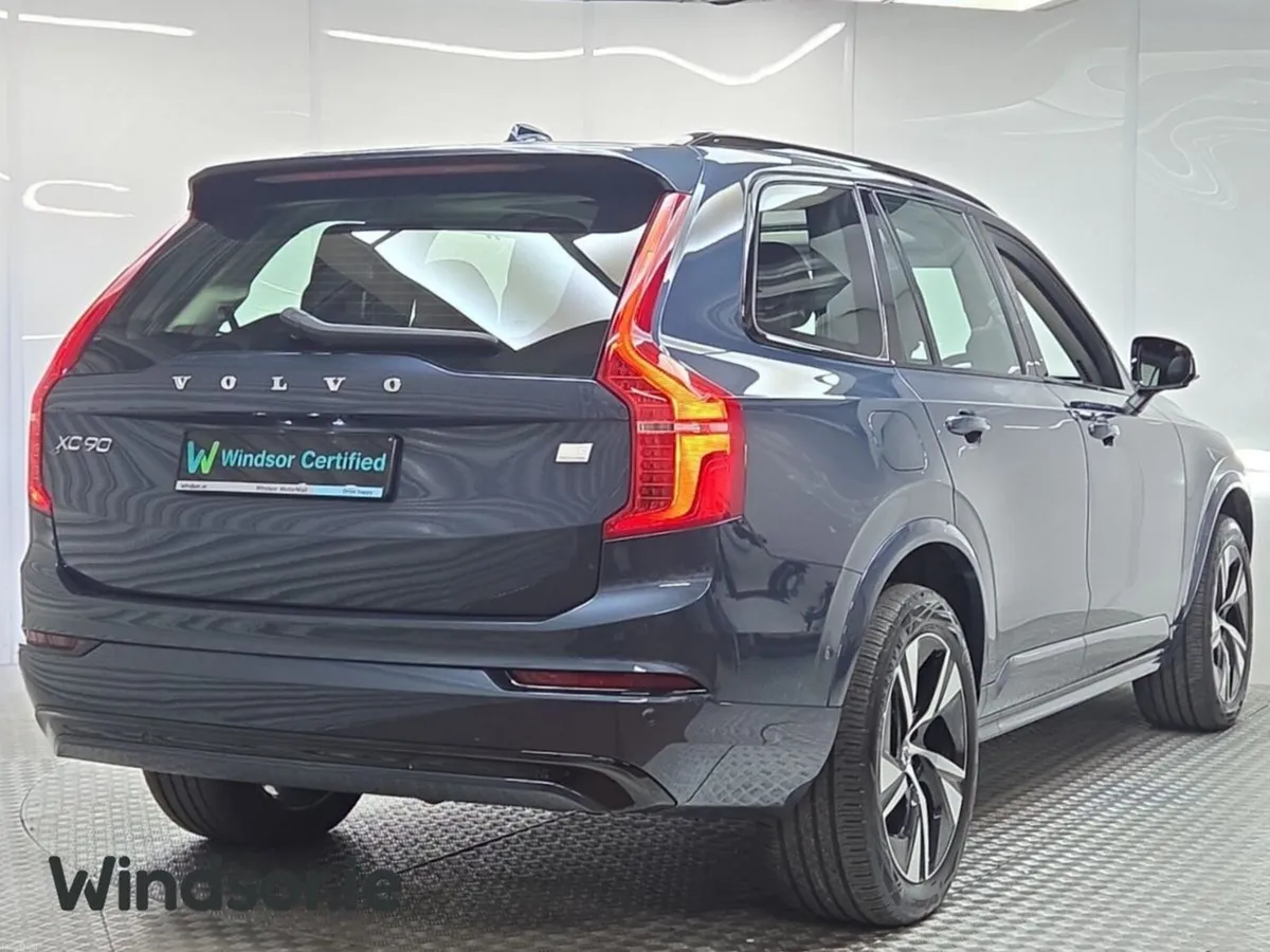 Volvo XC90 T8 Ultimate Recharge *Sun Roof* - Image 2