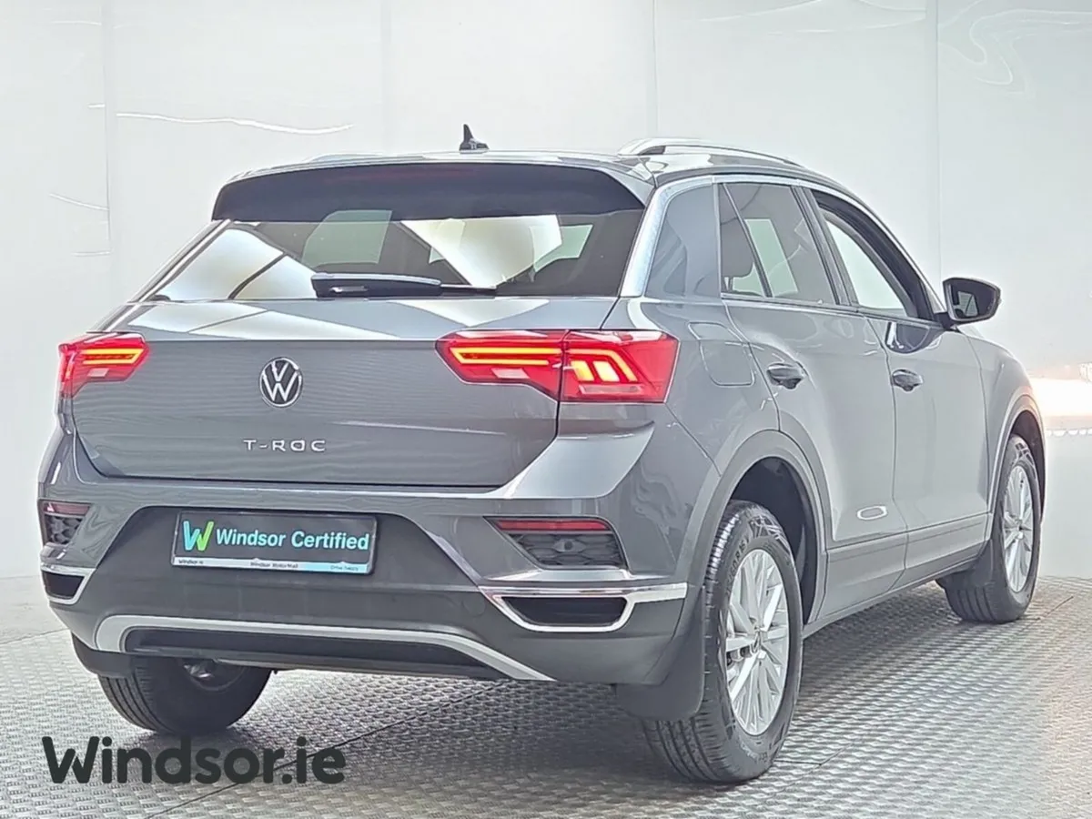 Volkswagen T-Roc 1.0 TSI 110bhp Design - Image 2