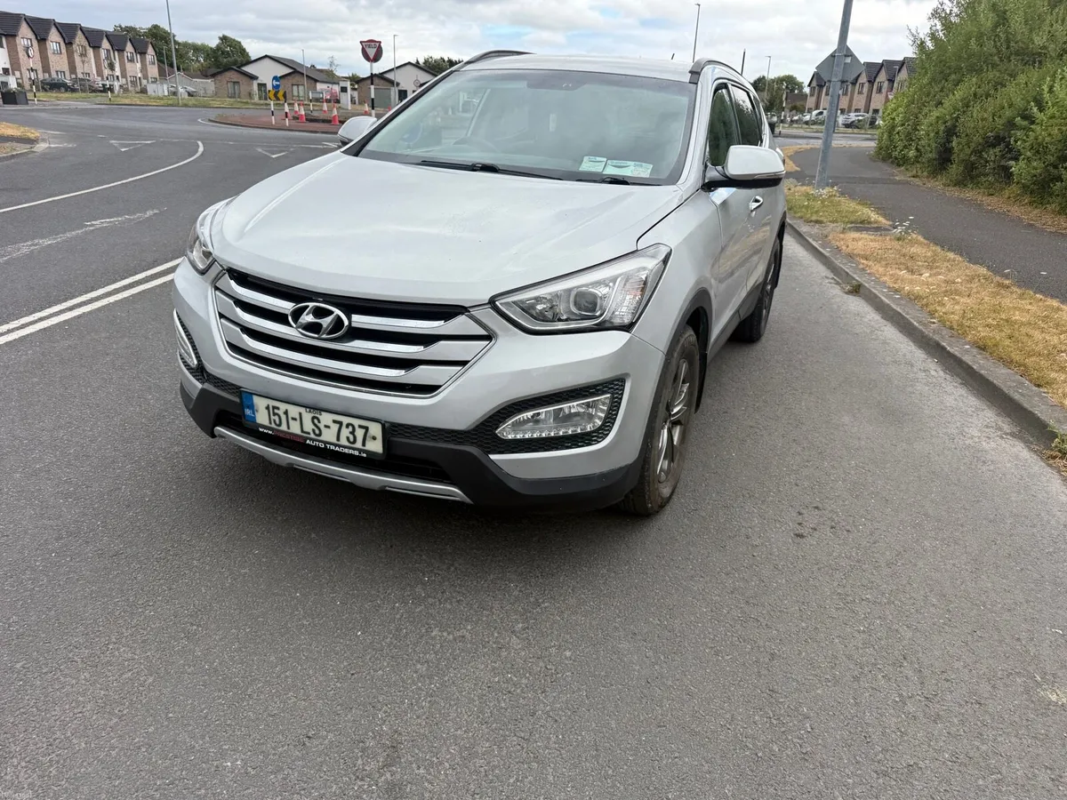 santafe 7 seater - Image 1