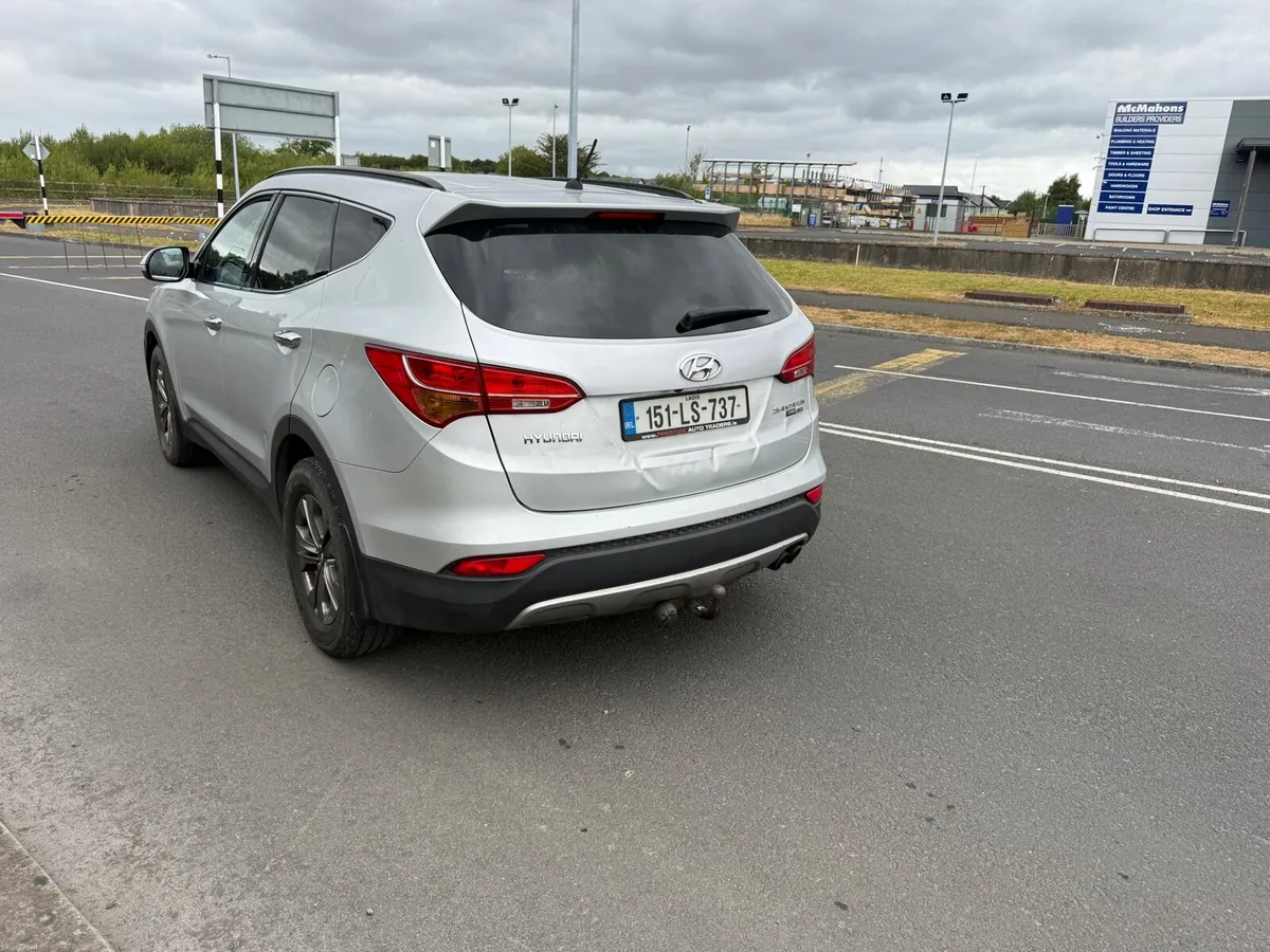 santafe 7 seater - Image 3