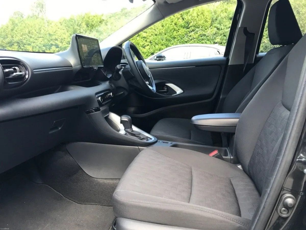 Toyota Yaris LUNA - GRANDONS - Image 6