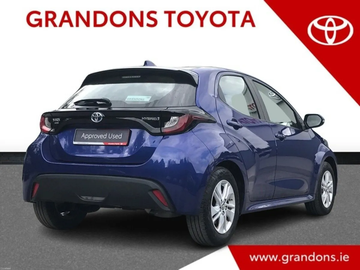 Toyota Yaris HYBRID LUNA - GRANDONS - Image 2