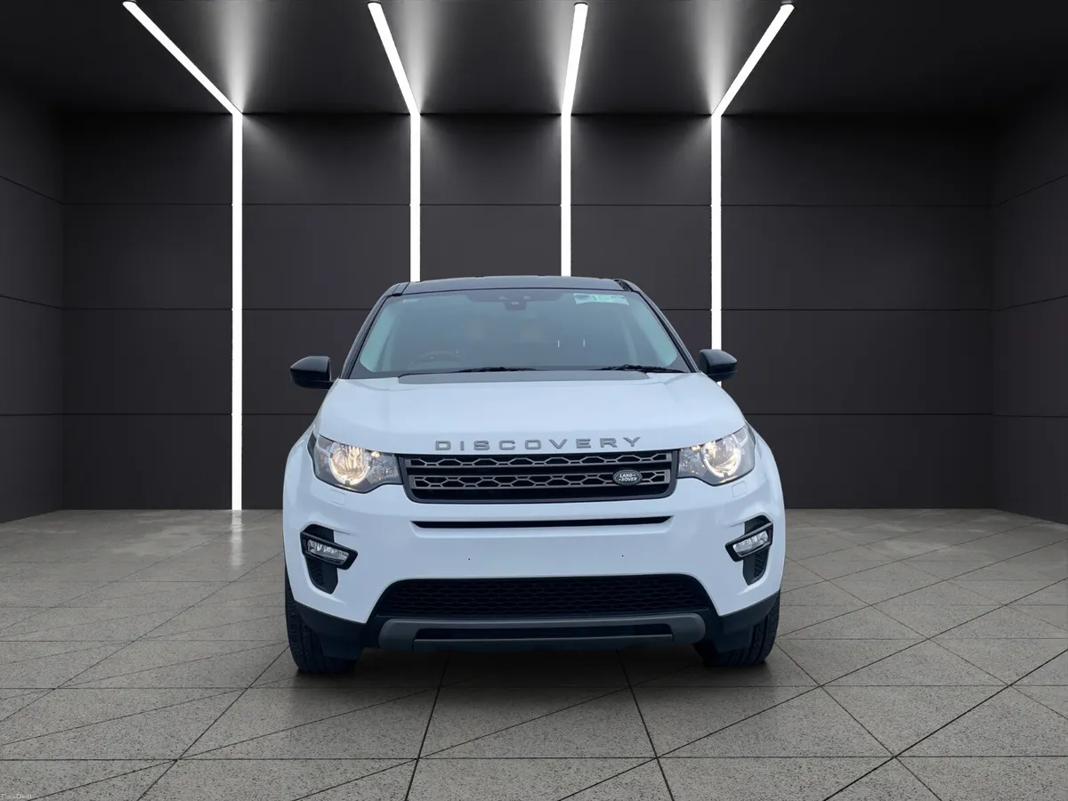 Land Rover Discovery Sport 2018 - Image 2