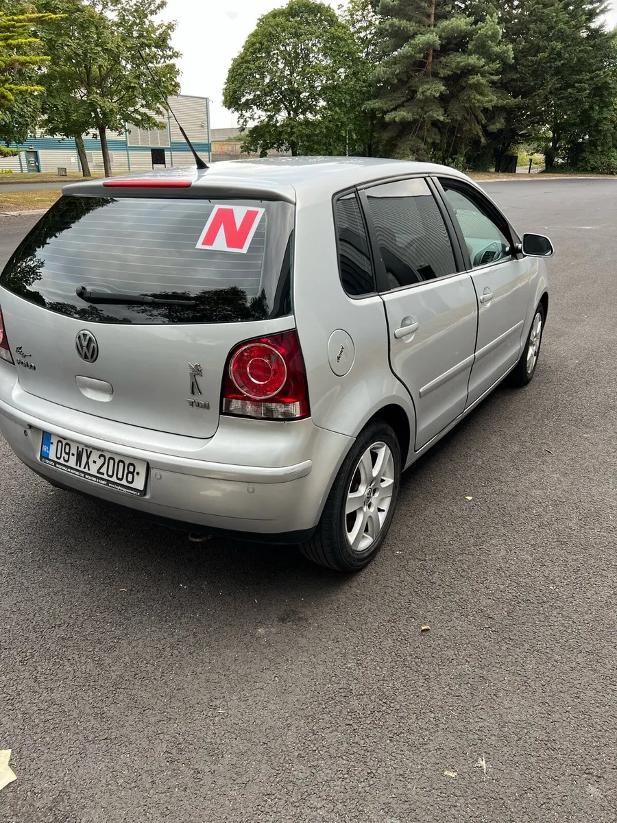 2009 Volkswagen Polo Low KM! 116,000 km - Image 3