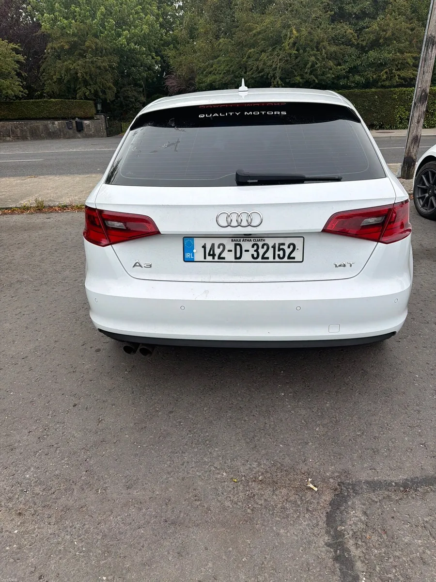 Car sale - Image 2