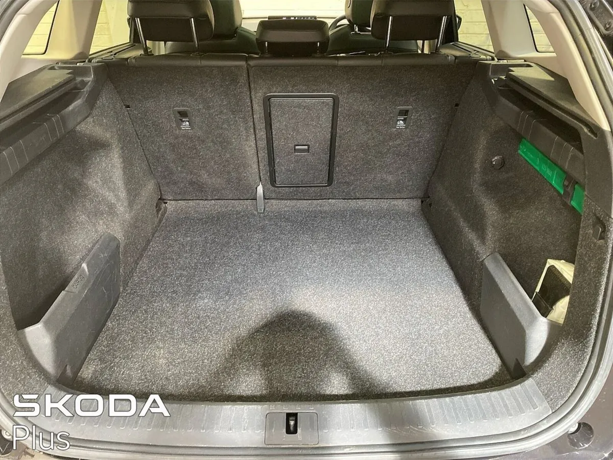 Skoda Enyaq 80 *Massive Spec* 2 Year Warranty - Image 6