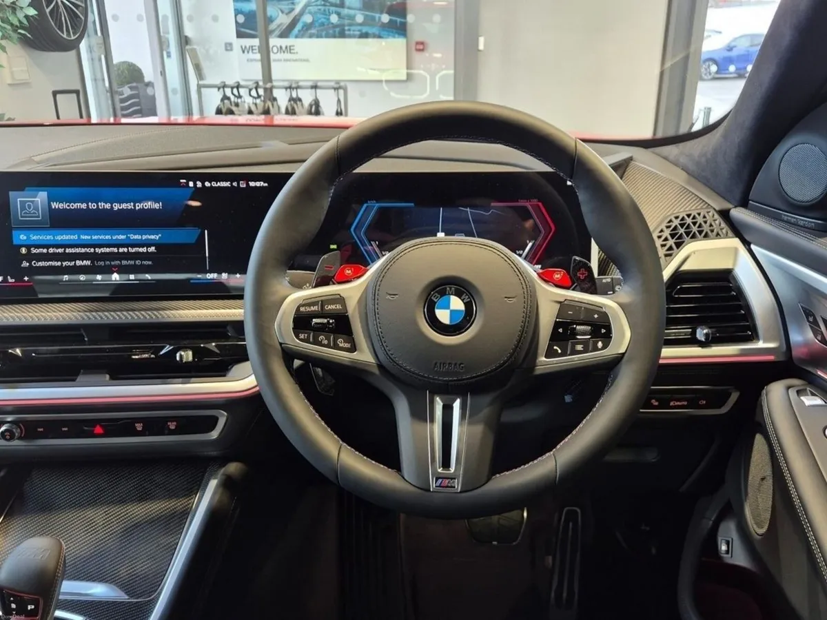 BMW XM 50e - Image 5