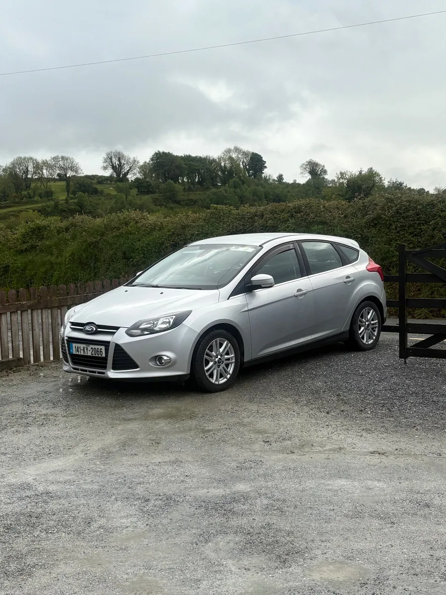 Ford Focus 2014 - Image 2