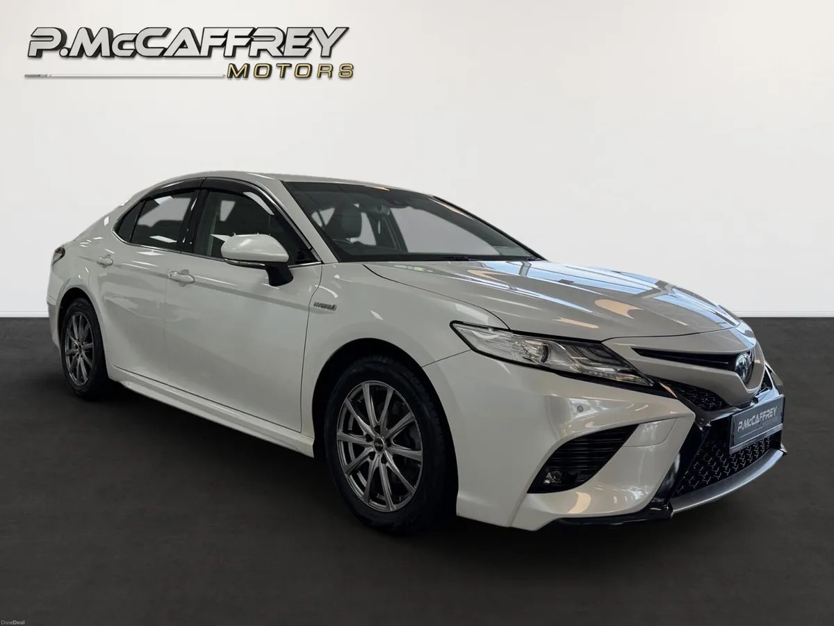2019 Toyota Camry WS 2.5 Self Charging Hybrid Leat - Image 3
