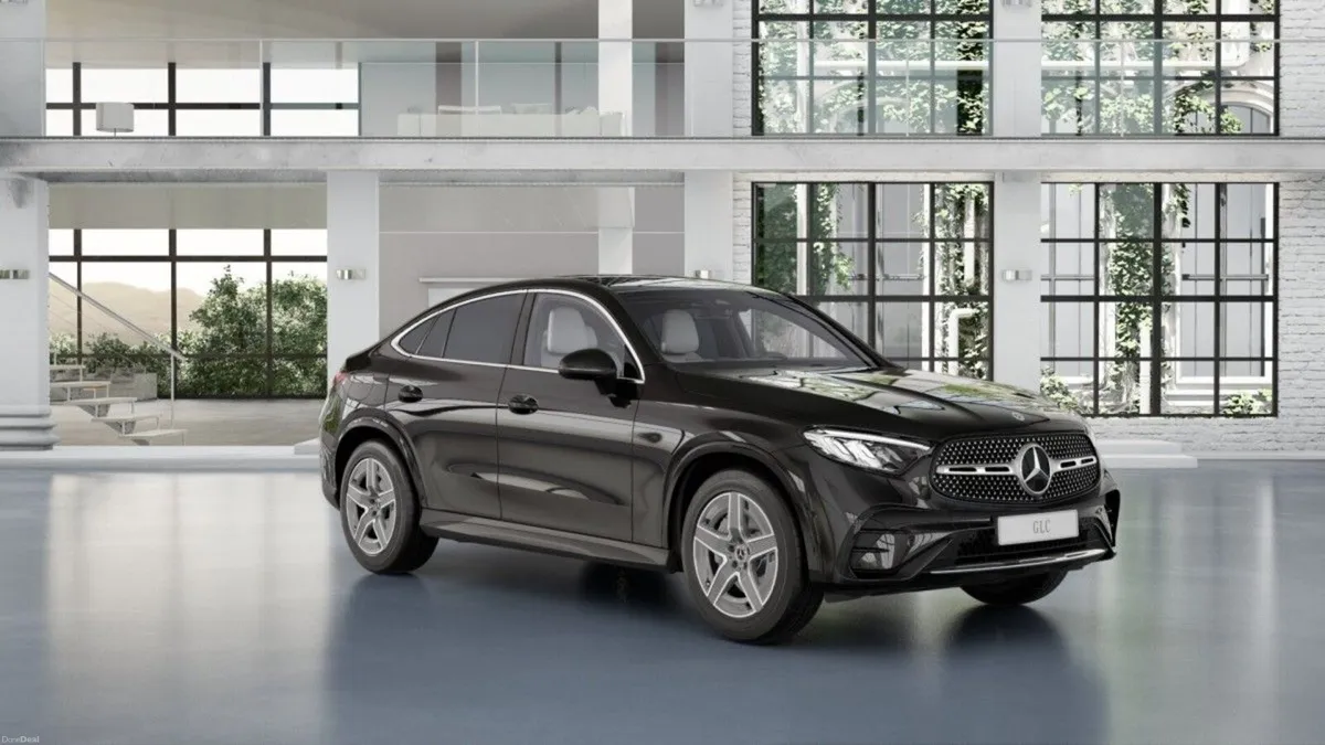 Mercedes-Benz GLC 220D AMG Line Plus 4MATIC MHEV C - Image 1