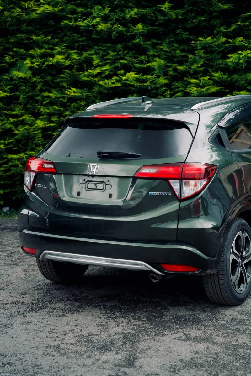 Honda Vezel 2016 with Android screen - Image 4