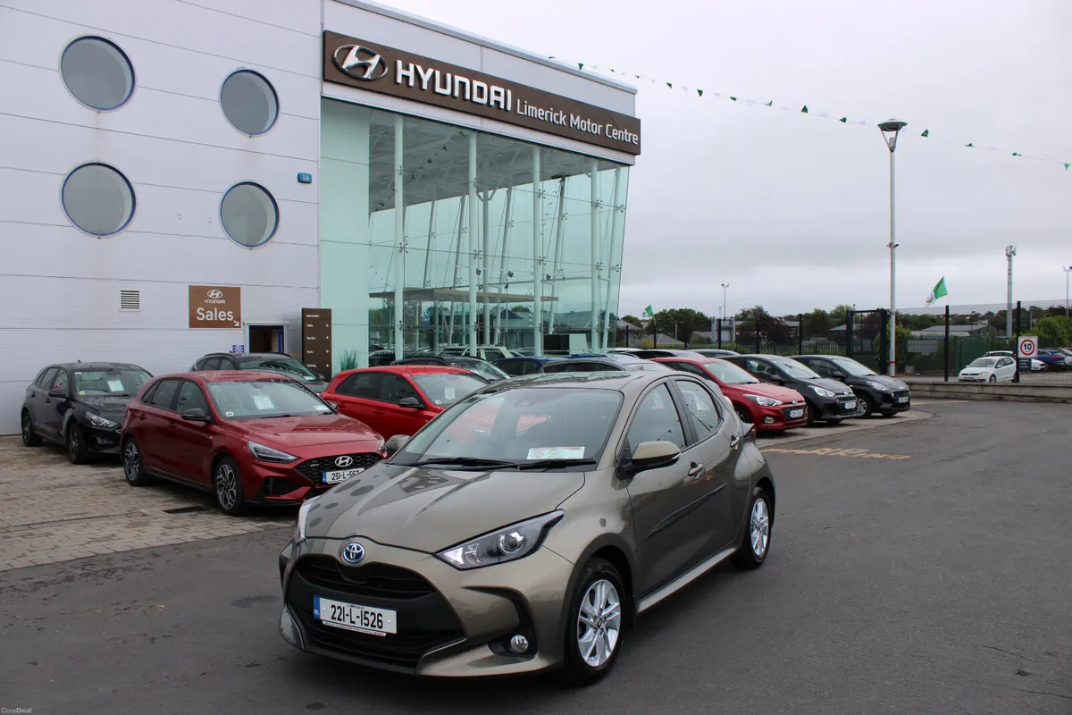 Toyota Yaris 2022 - Image 1