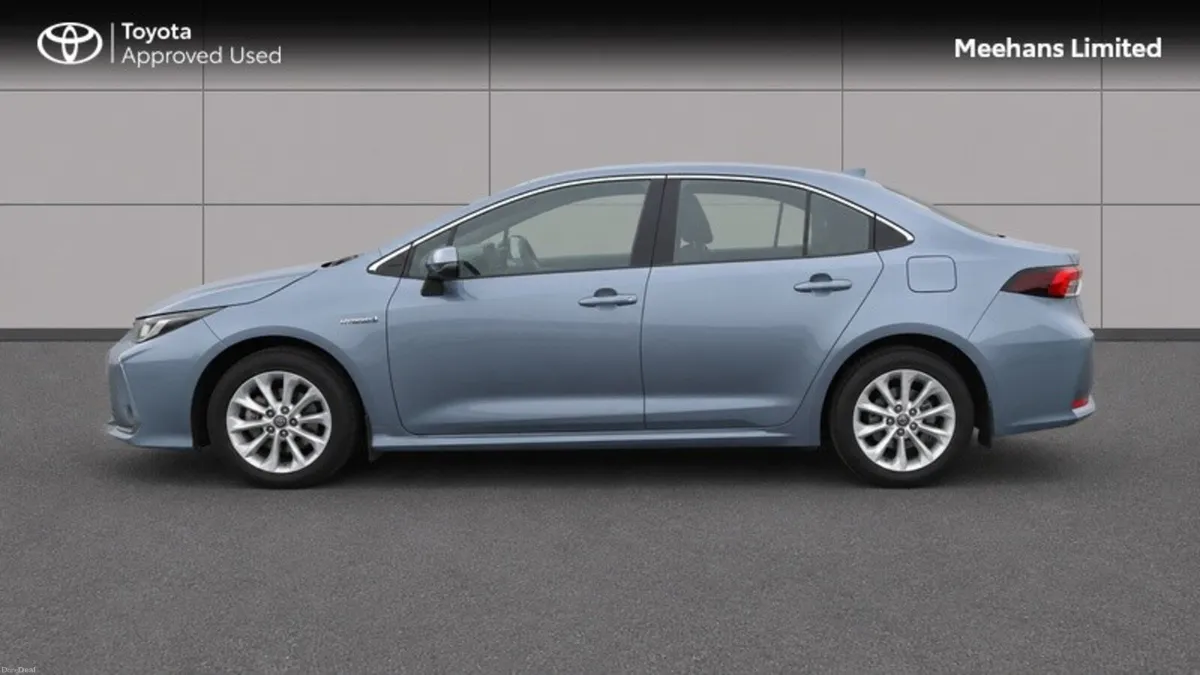 Toyota Corolla COROLLA HYB LUNA SALOON - Image 3