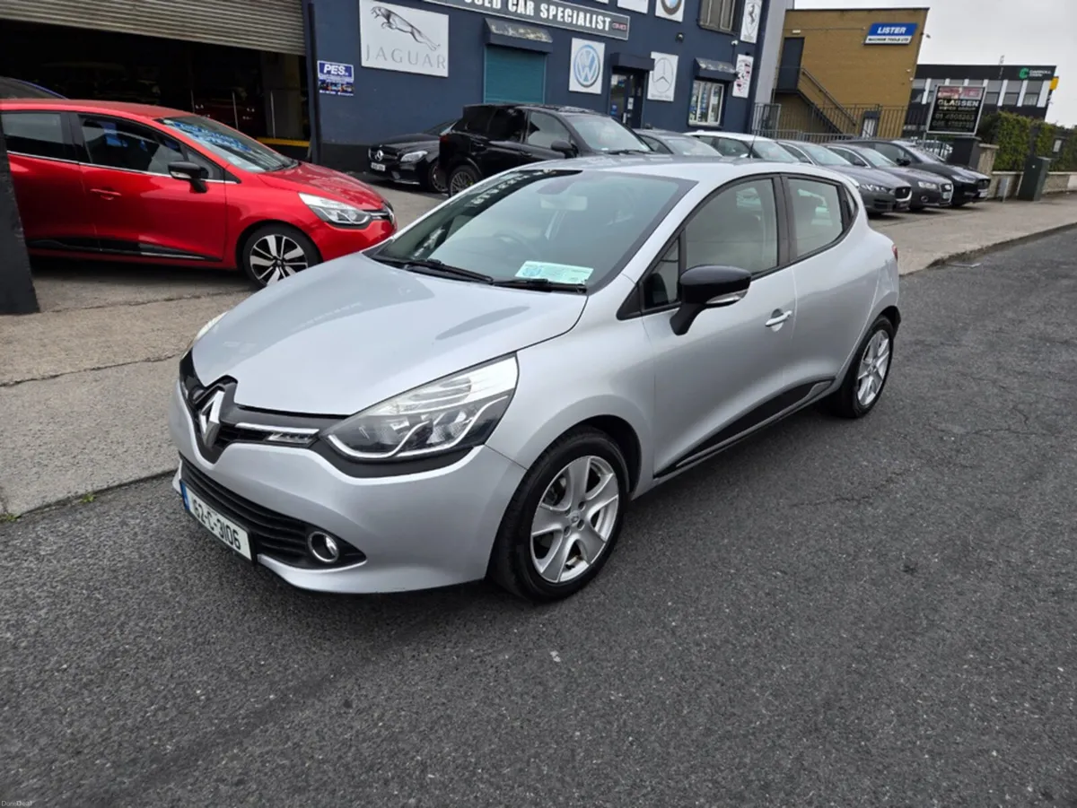 Renault Clio IV DYNAMIQUE NAV 1.2 PETR 4DR - Image 6