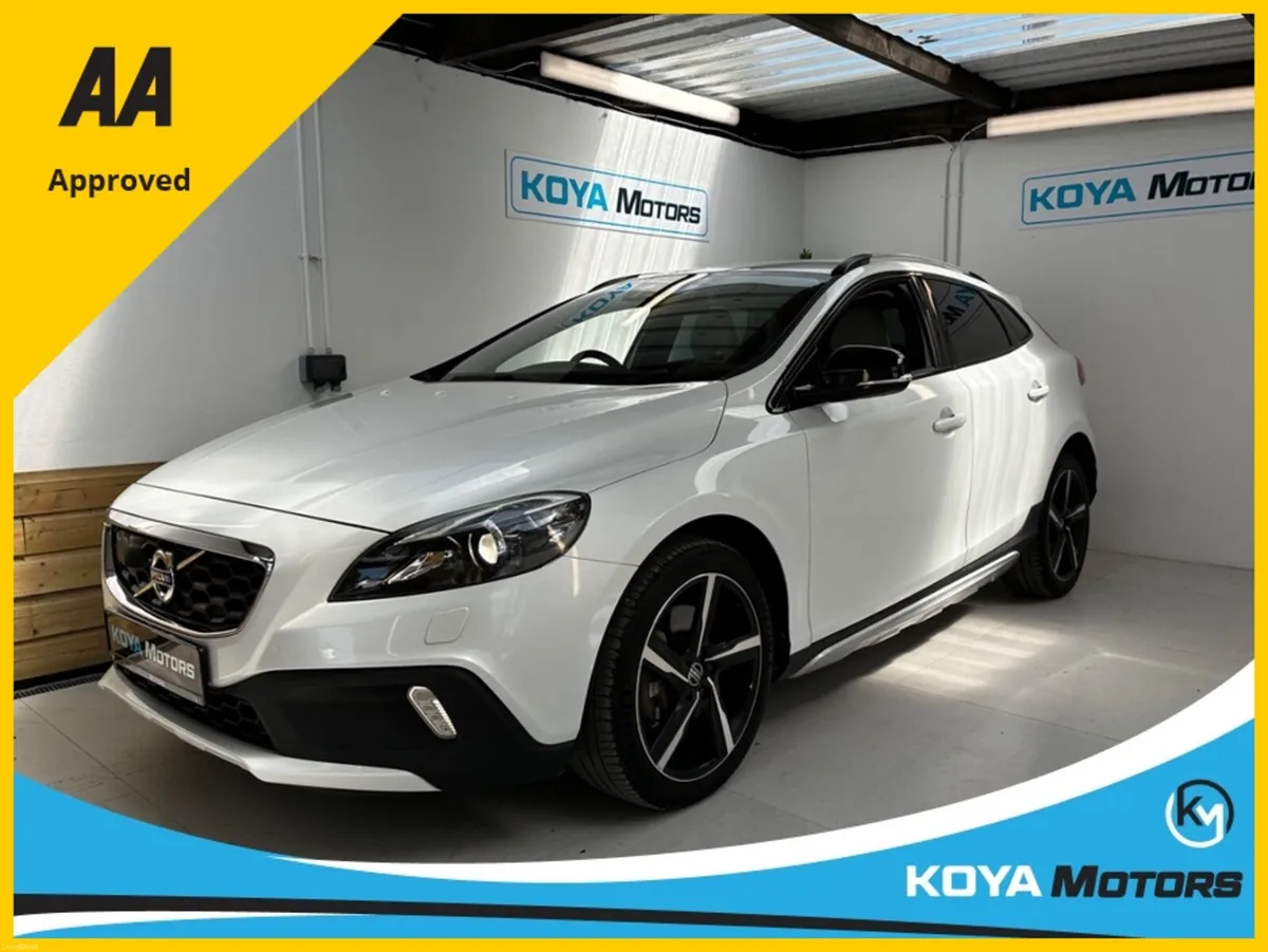 Volvo V40 2.0 D4 CROSS COUNTRY SE LUXURY DIESEL 19 - Image 1