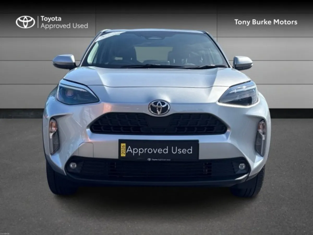 Toyota Yaris Cross - Luna + Side Steps Worth EUR 7 - Image 5