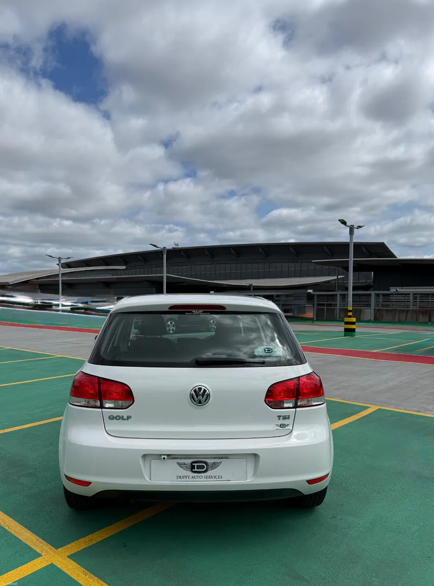 2011 VW Golf 1.2 TSi Petrol - VERY LOW MILEAGE - Image 6