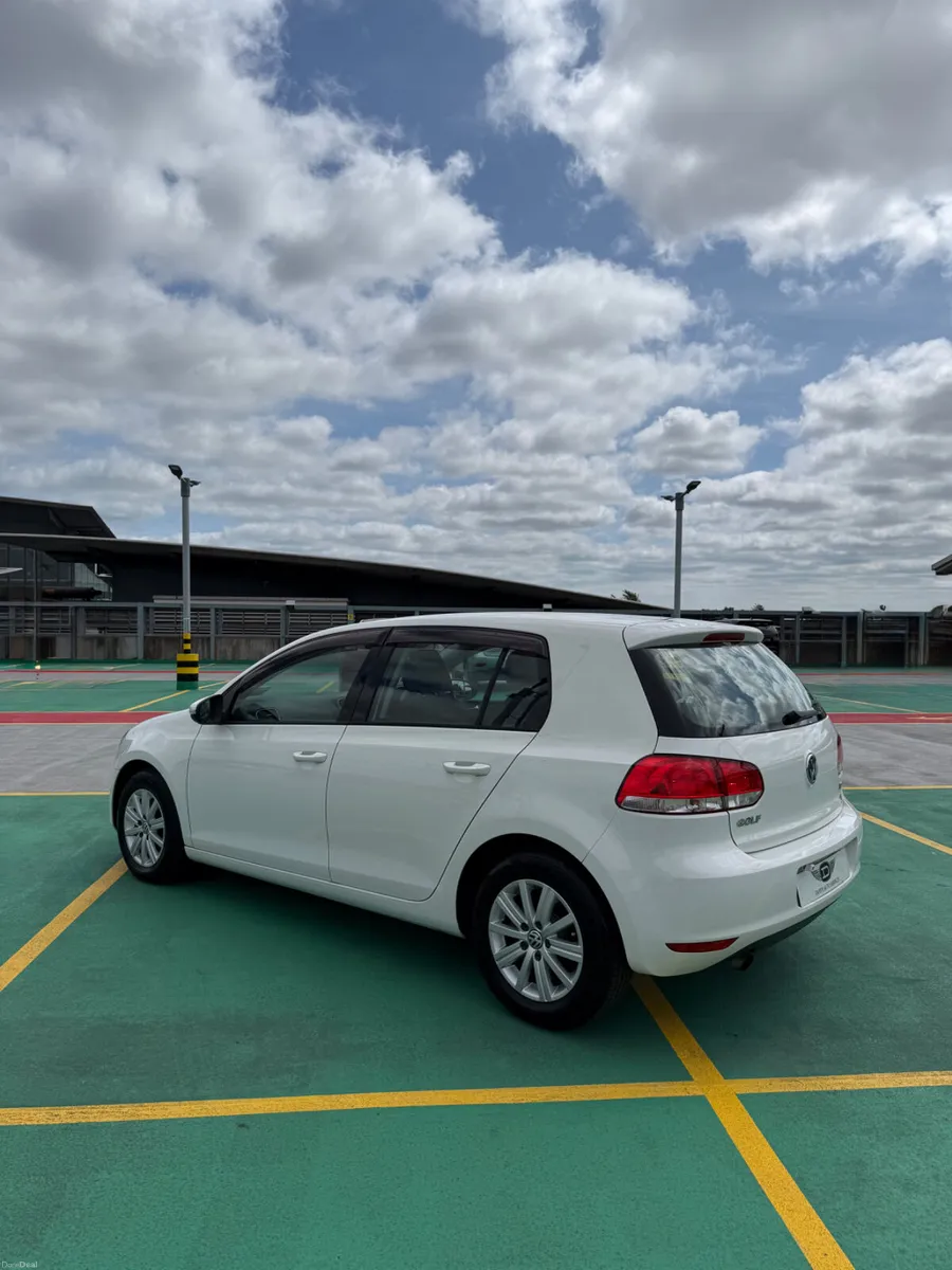 2011 VW Golf 1.2 TSi Petrol - VERY LOW MILEAGE - Image 5